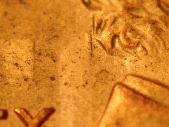 1999-Lincoln-Memorial-Cent--Markings/Lines-Above-Liberty